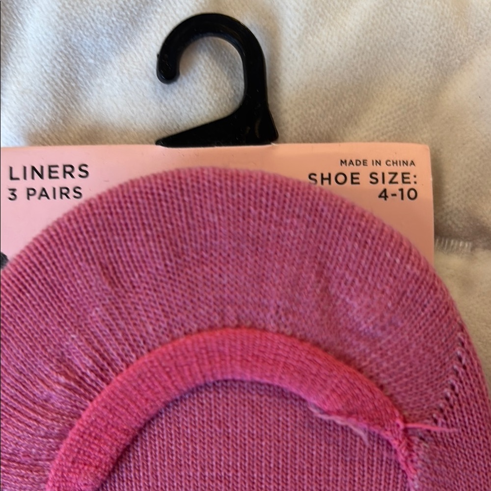Juicy Couture Pink No-Show Socks - Picture 4 of 7